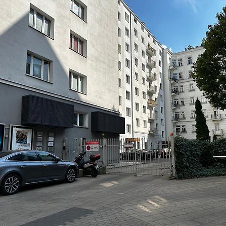 Warsaw Asian Vibe Apartment Bagian luar foto